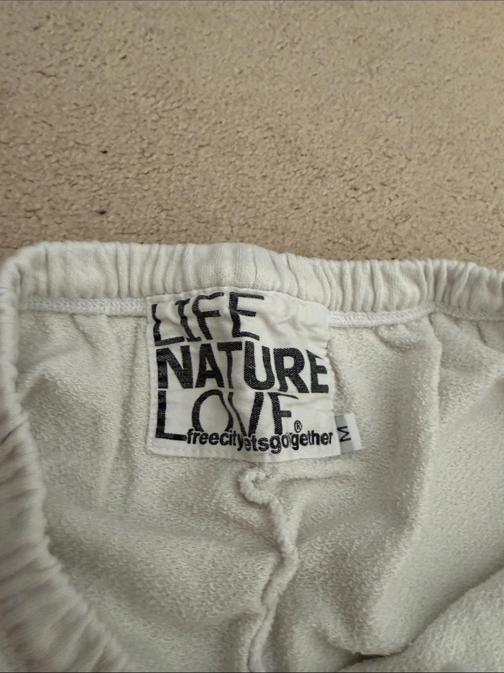 NWT medium FREE CITY White short - Picture 4 of 5